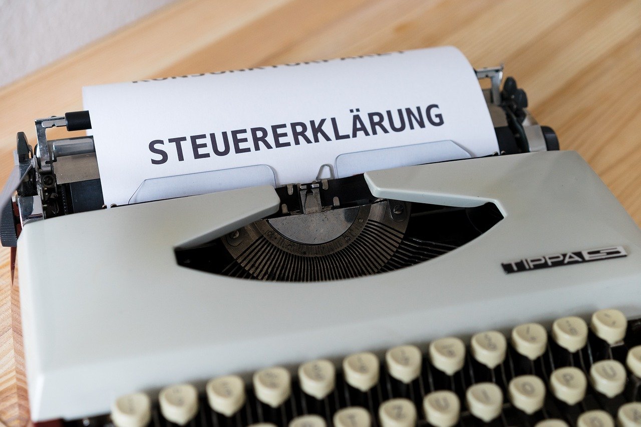 tax return, taxes, tax office, invoice, fraud, tax consultant, money, finance, bureaucracy, income tax, tax evasion, income tax return, business tax, commercial, salary, health insurance, expenditure, revenue, euro, vat, financial officer, tax fraud, tax return, tax return, tax return, tax return, tax return, fraud, fraud, fraud, fraud, fraud, bureaucracy, bureaucracy, bureaucracy, health insurance